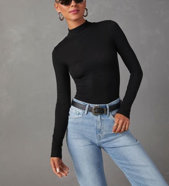 BLACK BLOUSE