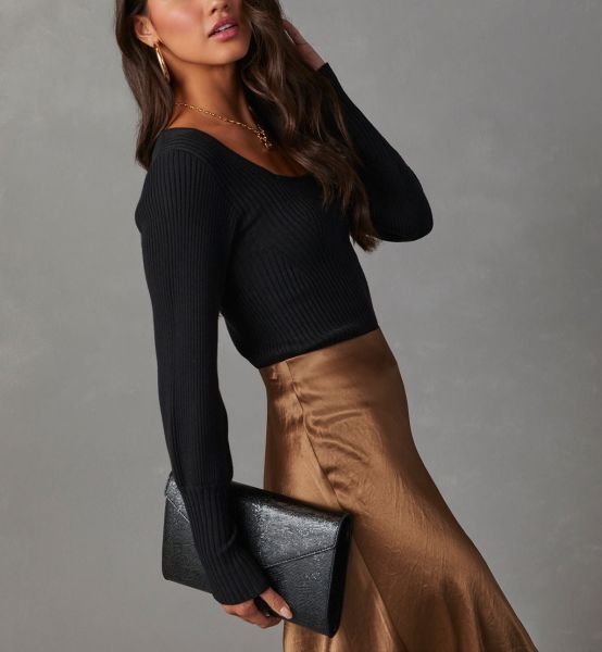BLACK BLOUSE