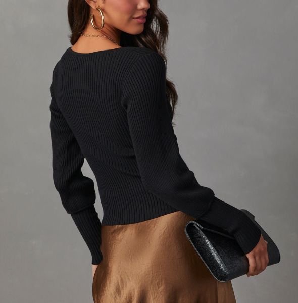 BLACK BLOUSE
