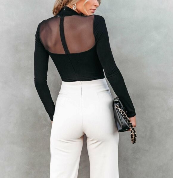 BLACK BLOUSE