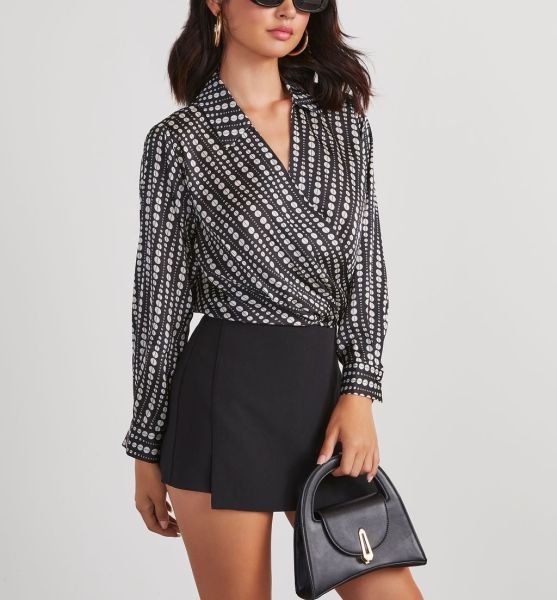 BLACK-WHITE BLOUSE