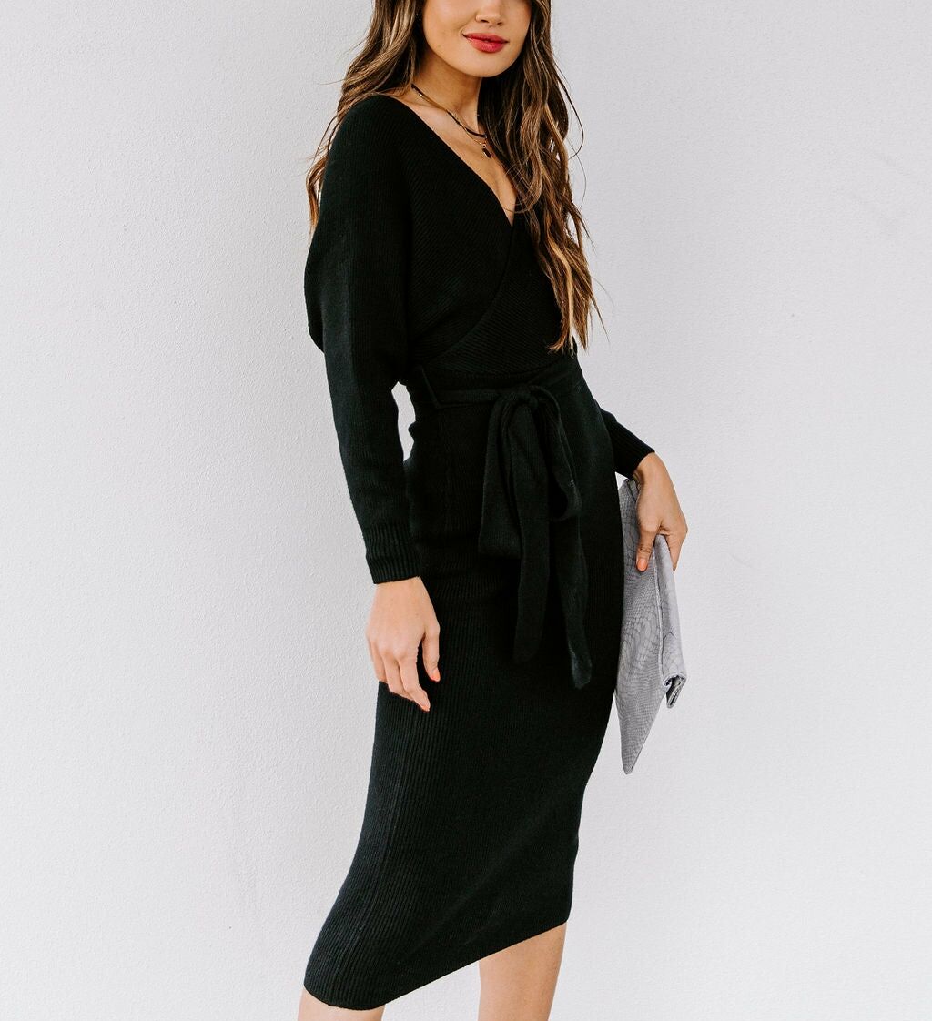 BLACK DRESS