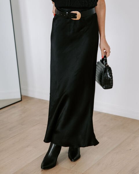 BLACK SKIRT
