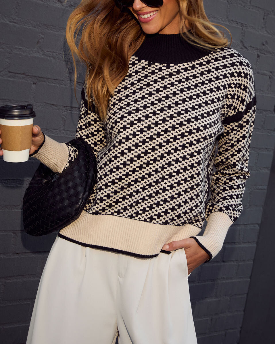 IVORY-BLACK SWEATER