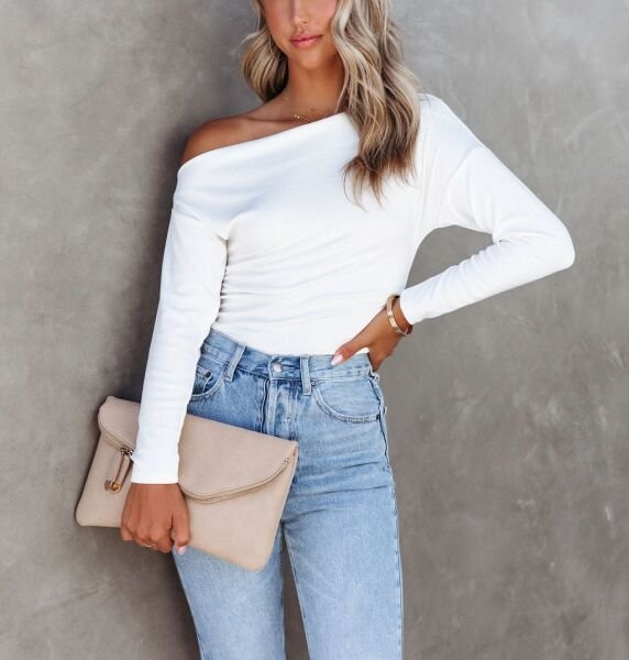 WHITE BLOUSE