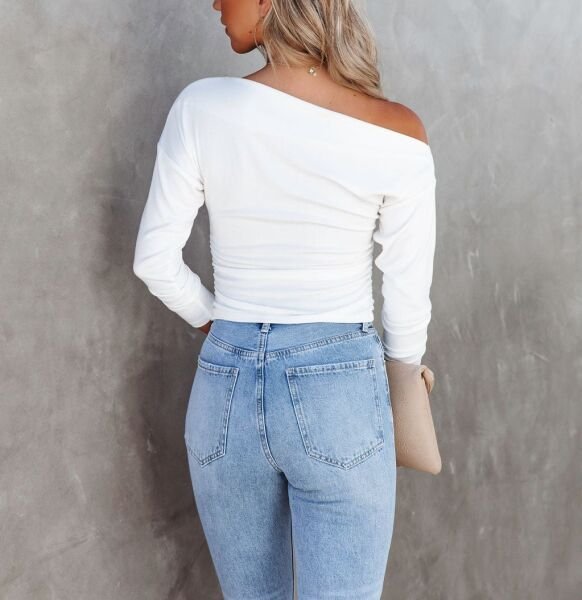 WHITE BLOUSE