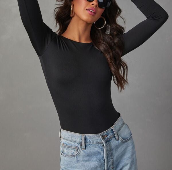 BLACK BLOUSE