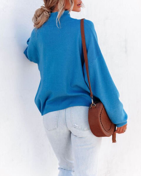 BLUE SWEATERS