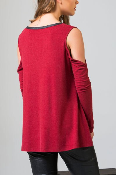 BURGUNDY BLOUSE