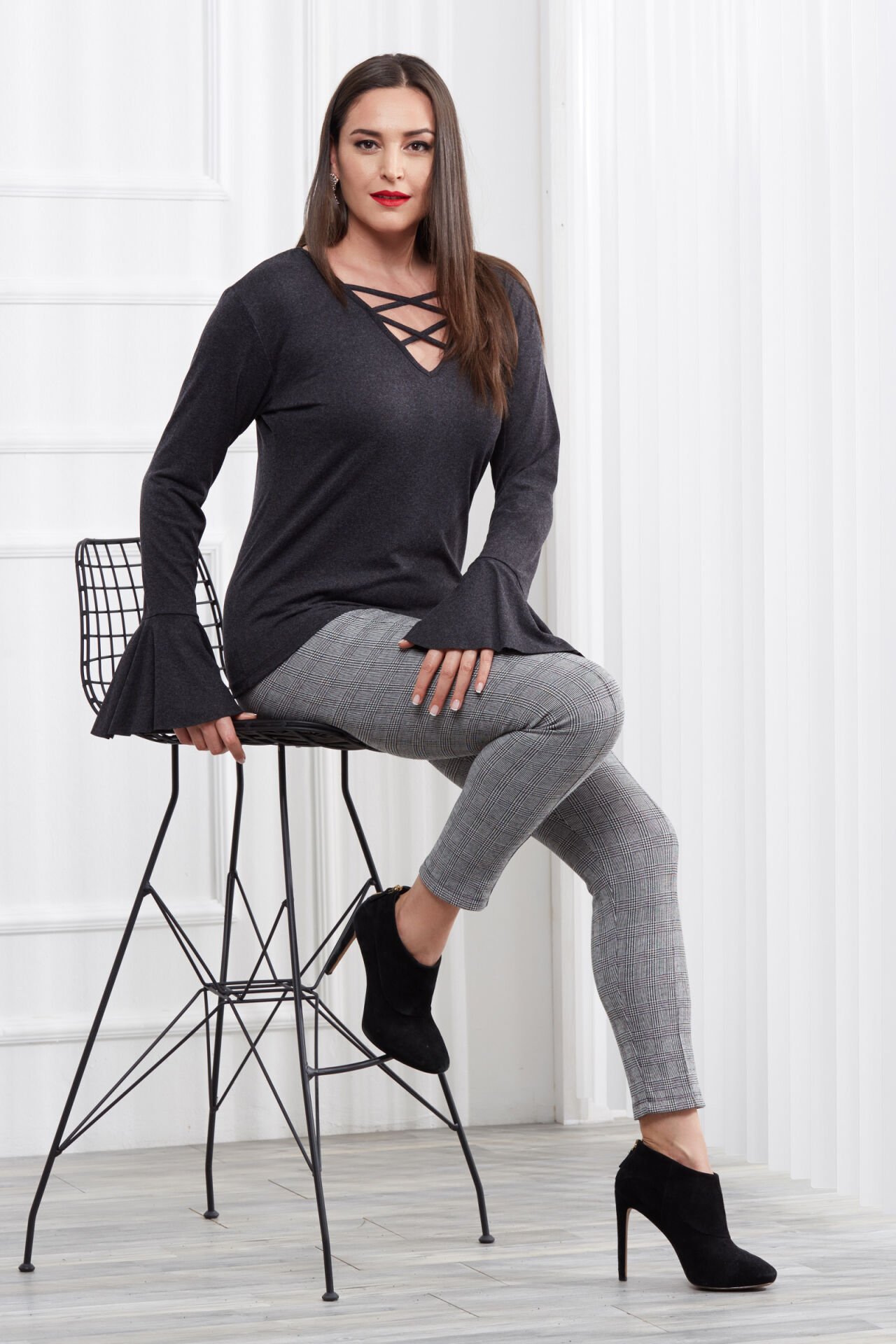BLACK BLOUSE