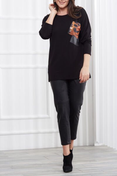 BLACK BLOUSE