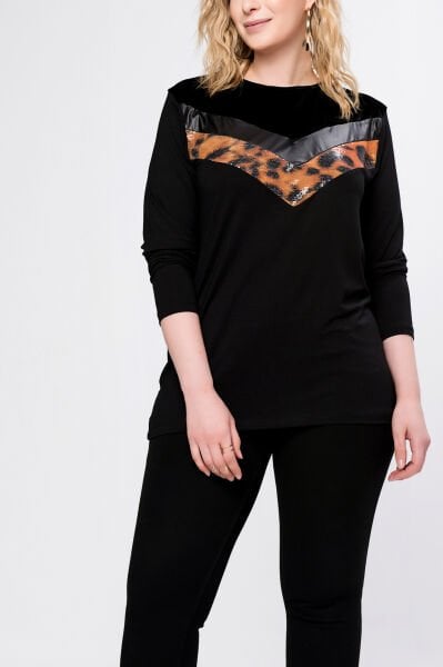 BLACK BLOUSE