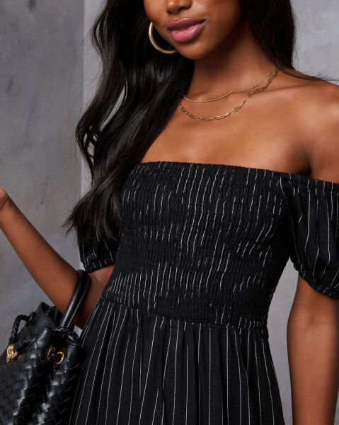 BLACK DRESS