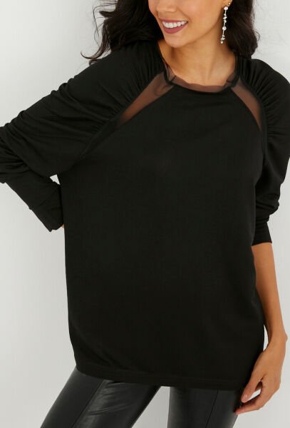 BLACK BLOUSE