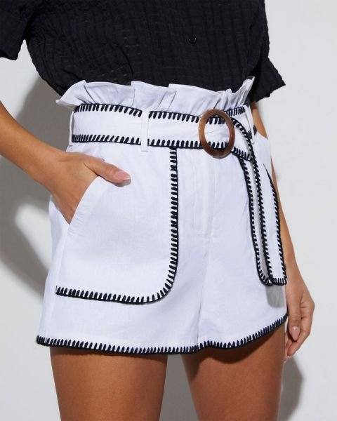 WHITE-BLACK SHORT