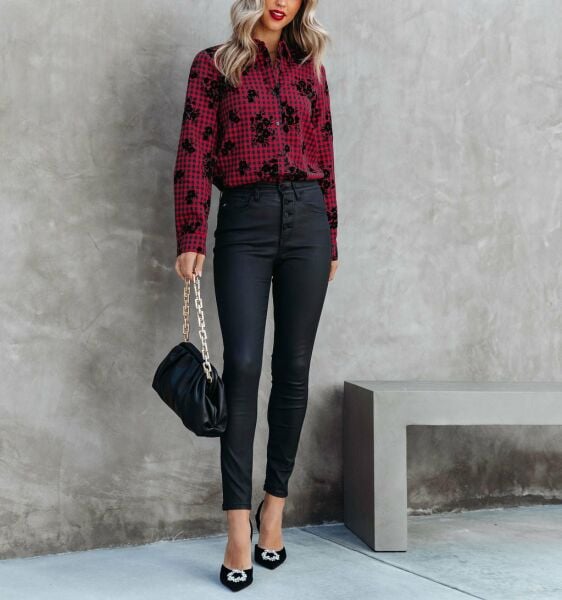 BURGUNDY SWEATERS