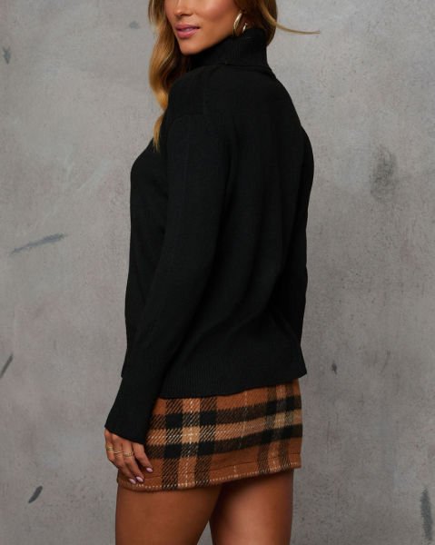 BLACK BLOUSE