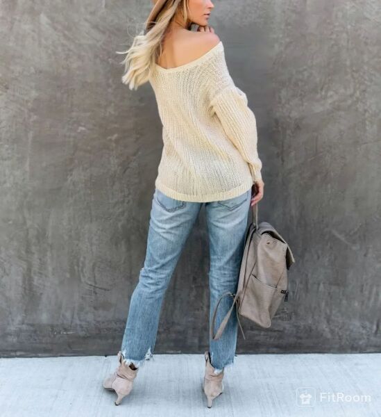 CREAM SWEATER