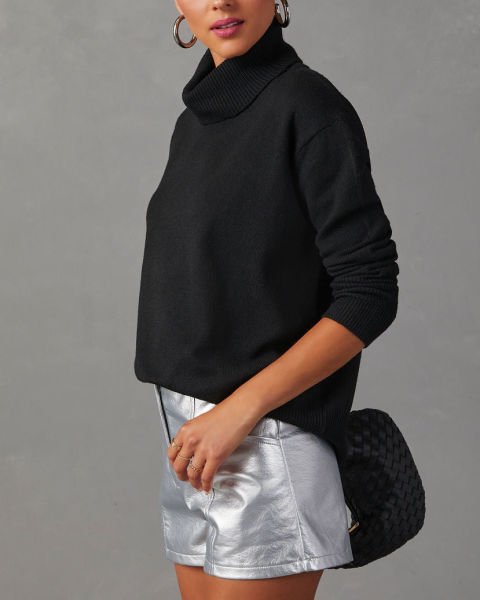 BLACK BLOUSE
