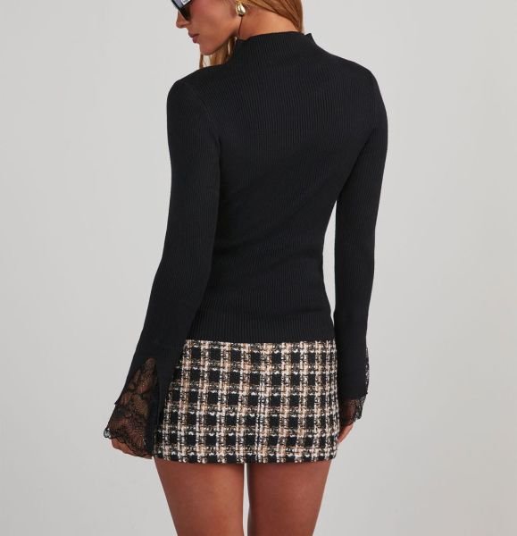 BLACK BLOUSE