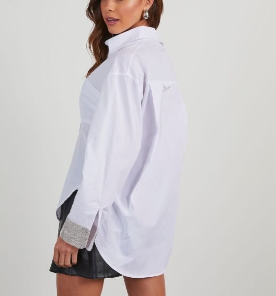 WHITE SHIRT
