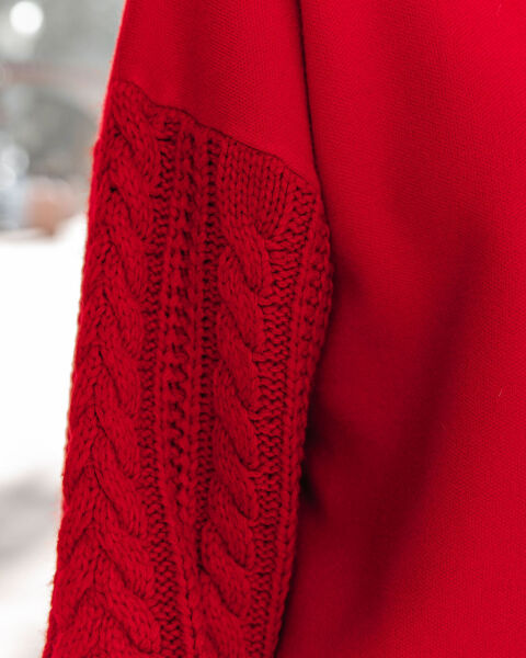 RED SWEATER L - RED